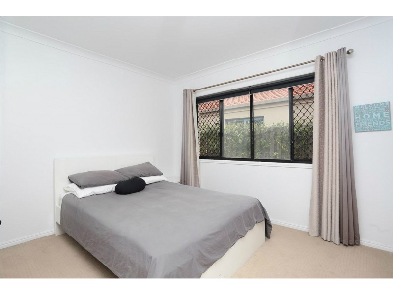 46 Audrey Avenue, Helensvale QLD 4212