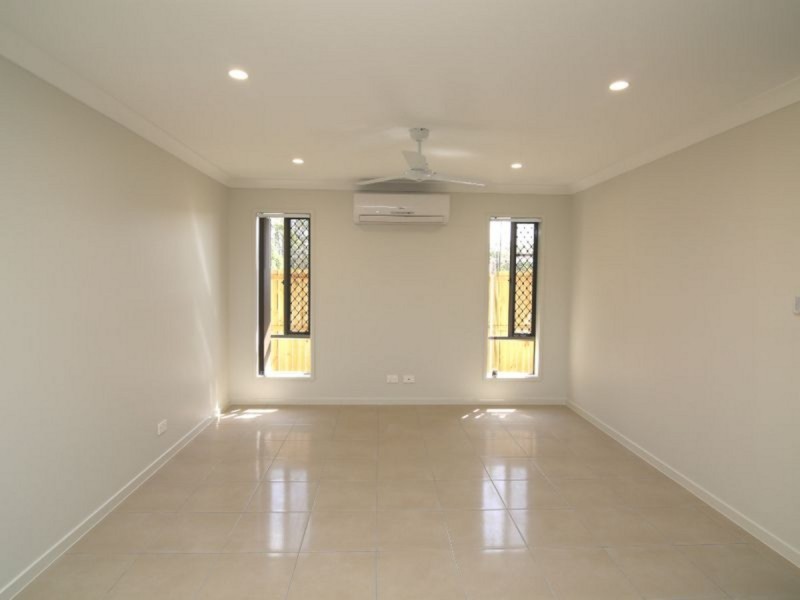 2 Imelda Way, Pimpama QLD 4209