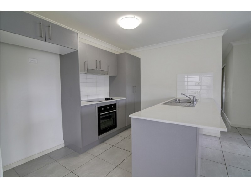 2 McPherson Crescent, Coomera QLD 4209