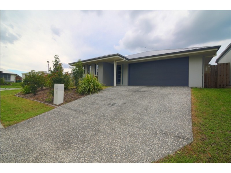 2 McPherson Crescent, Coomera QLD 4209
