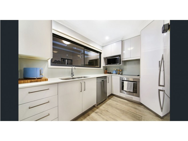 20/22 Careel Close, Helensvale QLD 4212