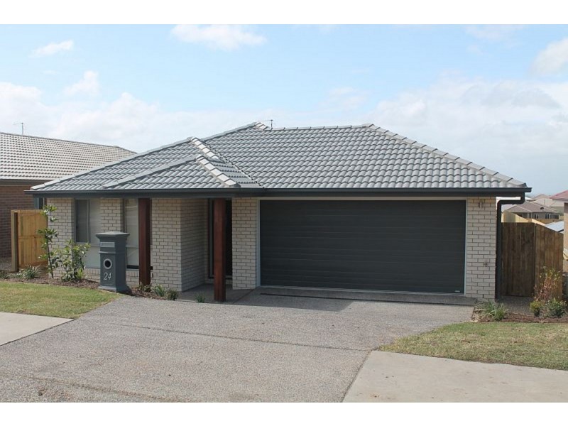 24 Oakwood Street, Pimpama QLD 4209