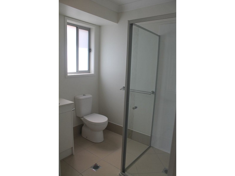 24 Oakwood Street, Pimpama QLD 4209