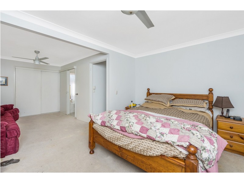 2/4 Dell Court, Coombabah QLD 4216