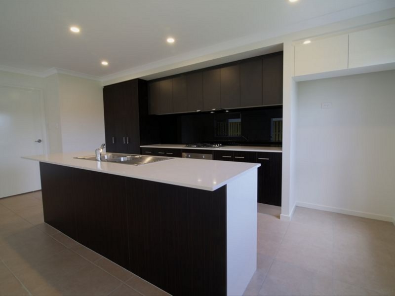 28 Rundle Avenue, Pimpama QLD 4209