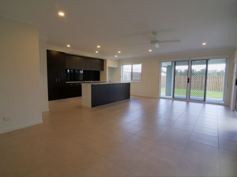 28 Rundle Avenue, Pimpama QLD 4209