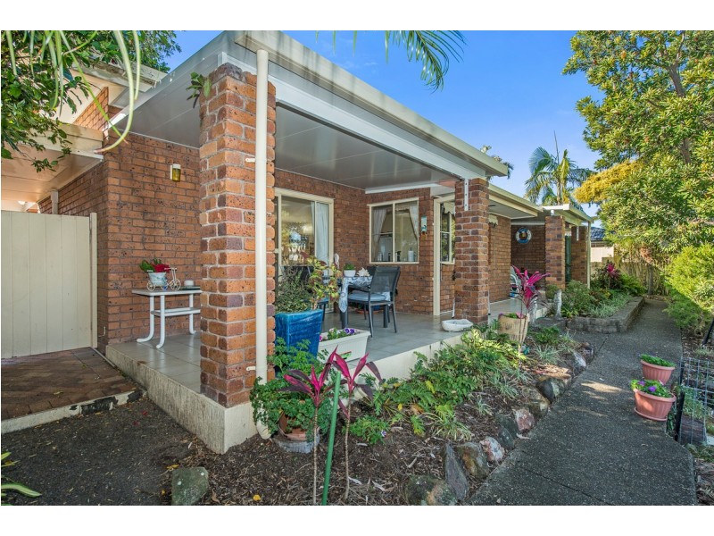 11 Cockleshell Court, Runaway Bay QLD 4216