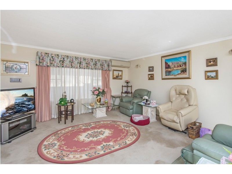 11 Cockleshell Court, Runaway Bay QLD 4216