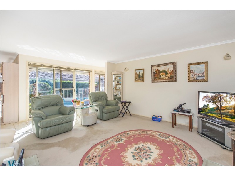 11 Cockleshell Court, Runaway Bay QLD 4216