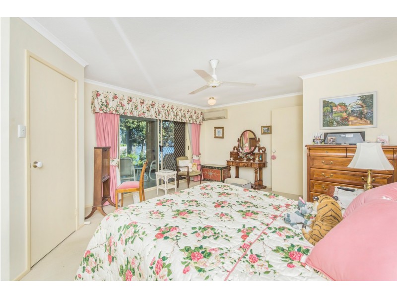 11 Cockleshell Court, Runaway Bay QLD 4216