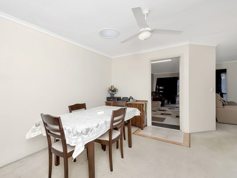 2/3 Galaxy Court, Labrador QLD 4215