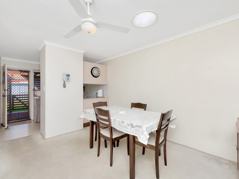 2/3 Galaxy Court, Labrador QLD 4215
