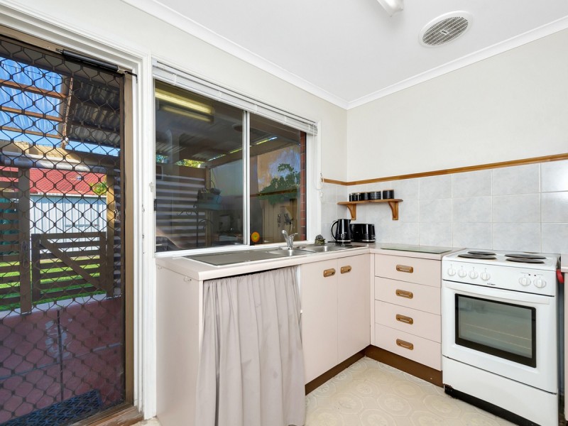 2/3 Galaxy Court, Labrador QLD 4215