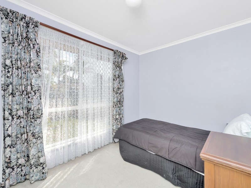 2/3 Galaxy Court, Labrador QLD 4215