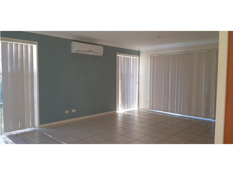 1/16 Ferncliffe Street, Upper Coomera QLD 4209