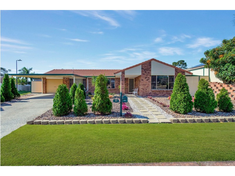 33 Village Way, Oxenford QLD 4210