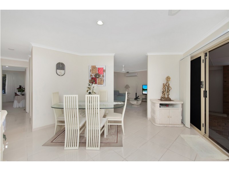 33 Village Way, Oxenford QLD 4210