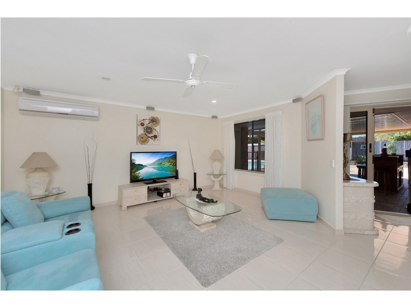 33 Village Way, Oxenford QLD 4210