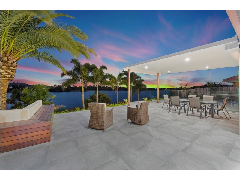 7 Princeton Street, Oxenford QLD 4210