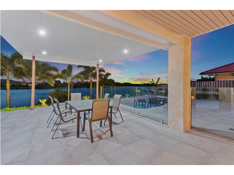 7 Princeton Street, Oxenford QLD 4210