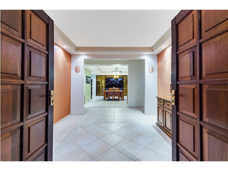 7 Princeton Street, Oxenford QLD 4210