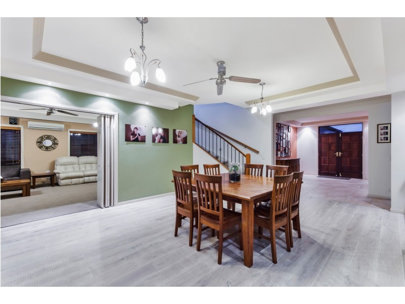 7 Princeton Street, Oxenford QLD 4210