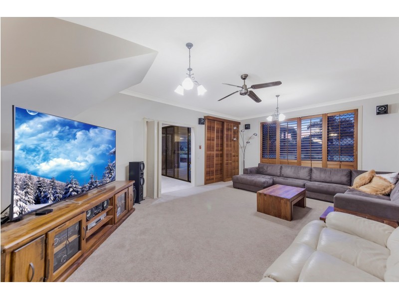 7 Princeton Street, Oxenford QLD 4210