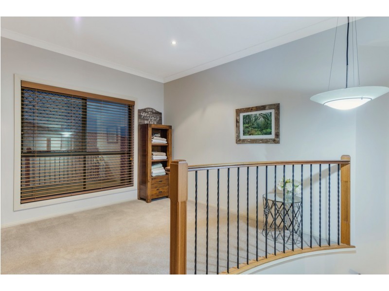 7 Princeton Street, Oxenford QLD 4210