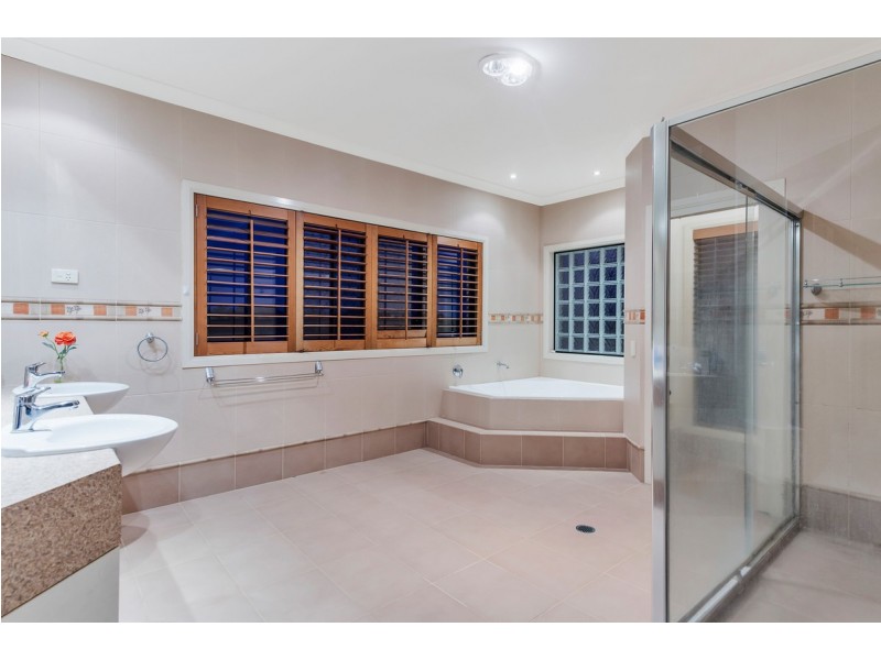 7 Princeton Street, Oxenford QLD 4210