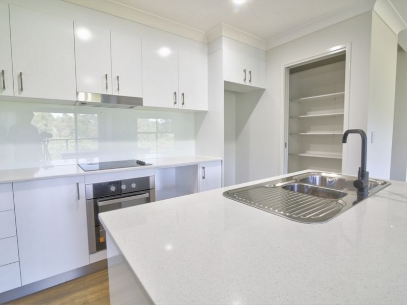 11/1 Terence Drive, Oxenford QLD 4210