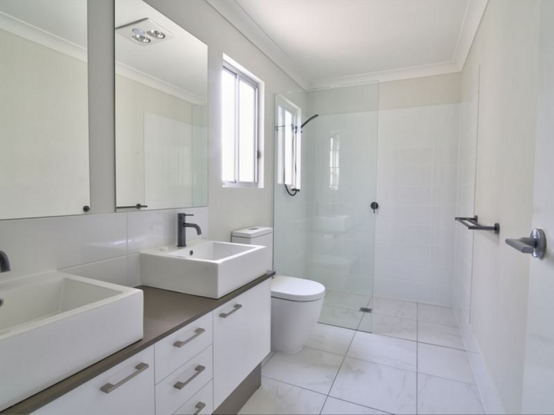 11/1 Terence Drive, Oxenford QLD 4210