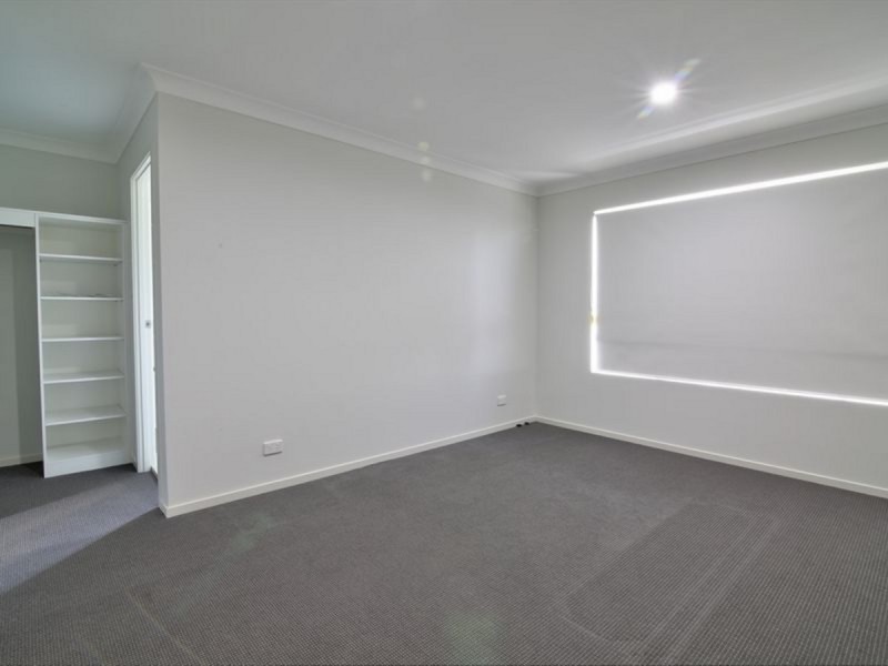 11/1 Terence Drive, Oxenford QLD 4210