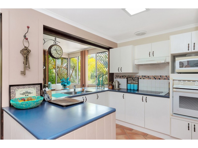 16 Broadway Drive, Oxenford QLD 4210