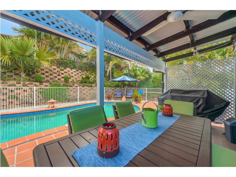 16 Broadway Drive, Oxenford QLD 4210