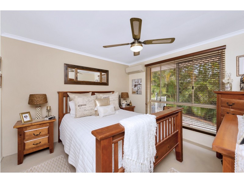 16 Broadway Drive, Oxenford QLD 4210