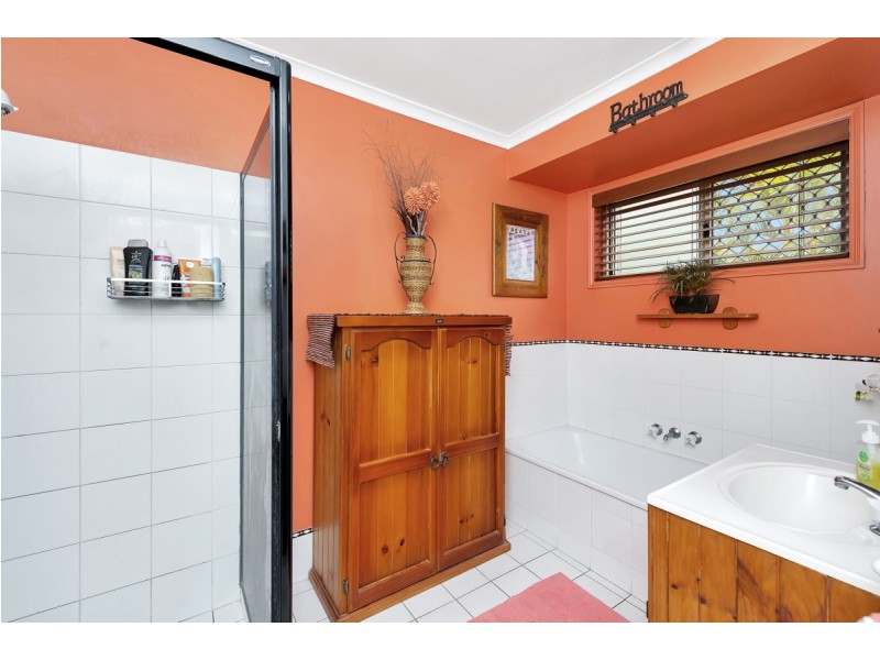 16 Broadway Drive, Oxenford QLD 4210