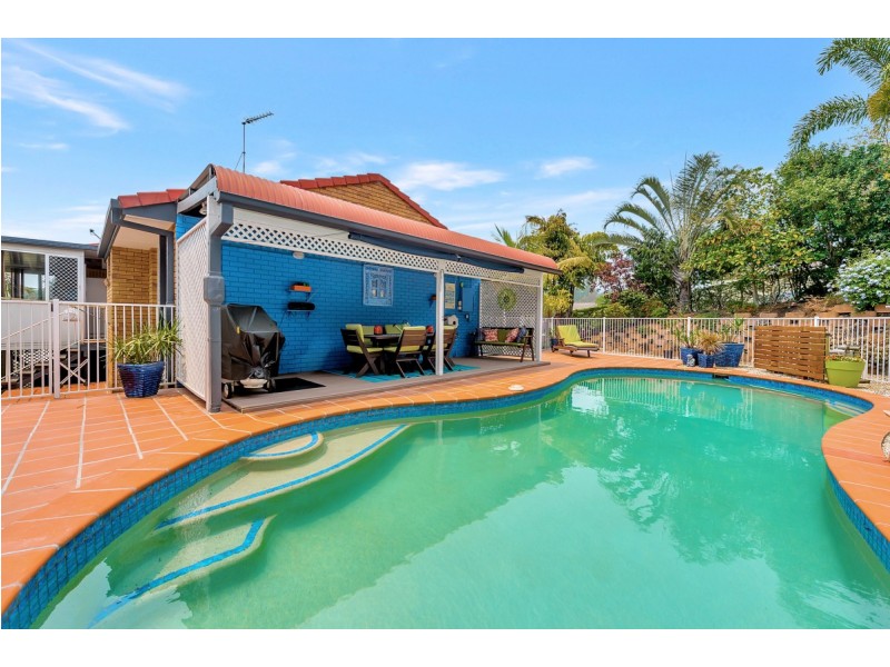 16 Broadway Drive, Oxenford QLD 4210