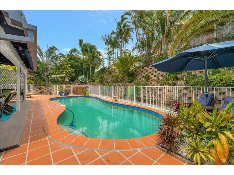 16 Broadway Drive, Oxenford QLD 4210