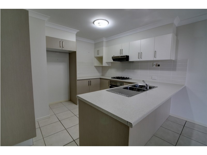 1/2 Jones Street, Coomera QLD 4209