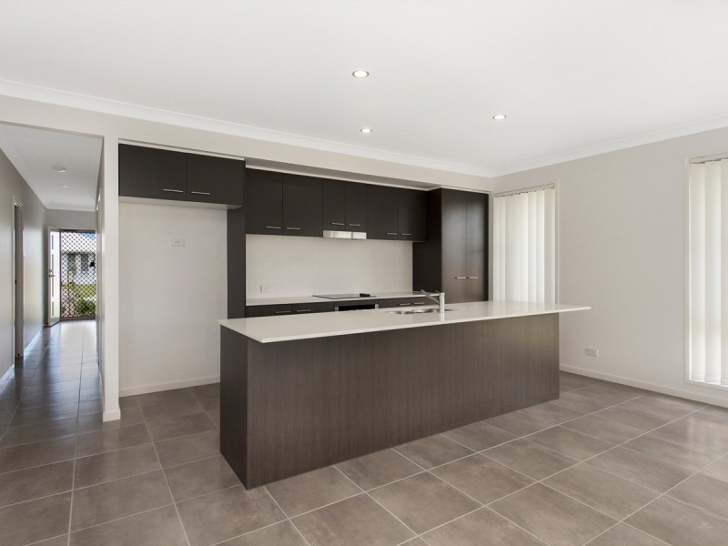 2 Burnett Street, Pimpama QLD 4209