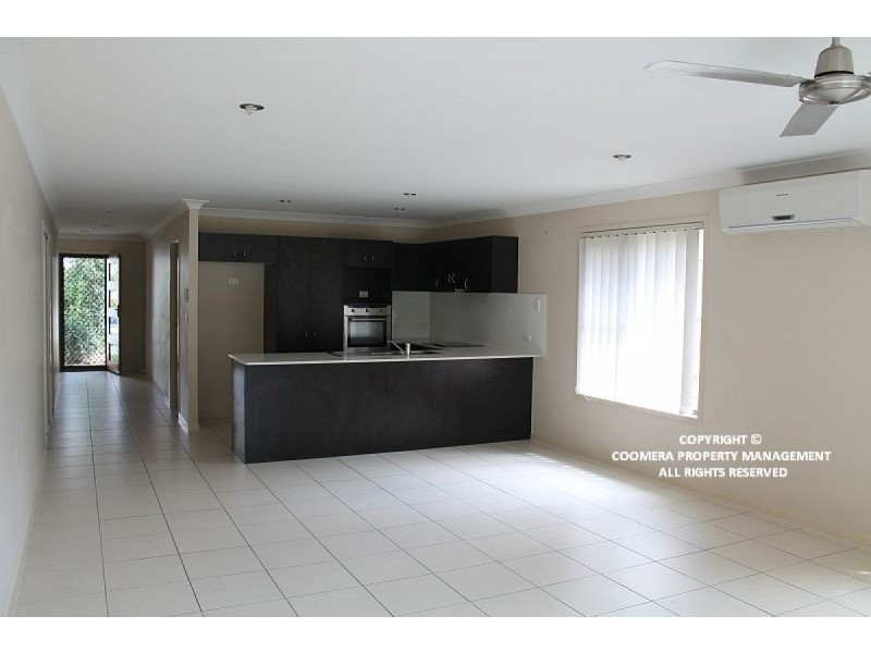 9 Christopher Street, Pimpama QLD 4209