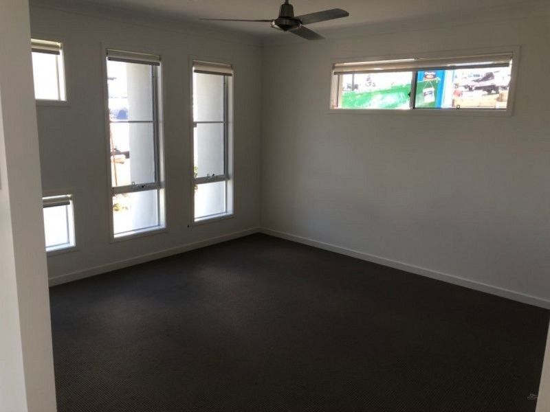 5 Sibley Street, Pimpama QLD 4209