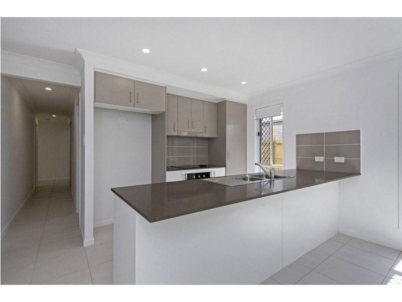 20 Elanor Court, Maudsland QLD 4210