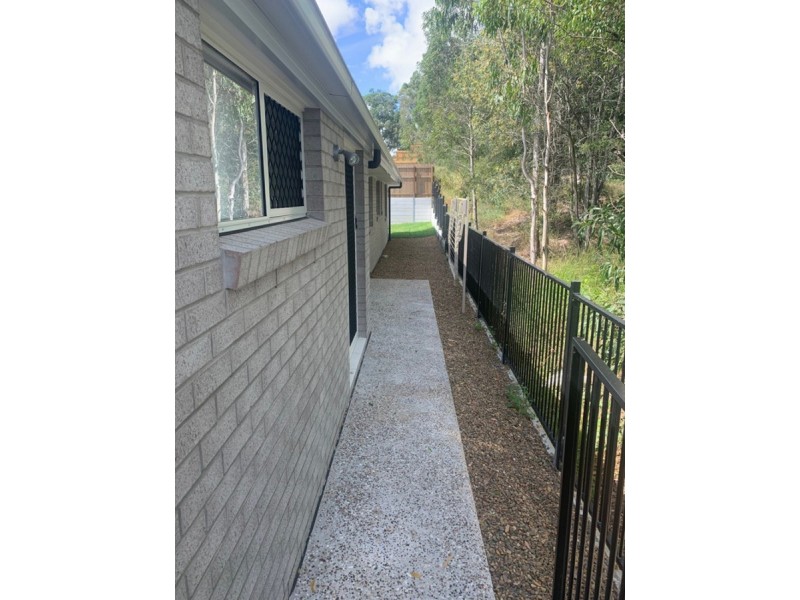 20 Elanor Court, Maudsland QLD 4210