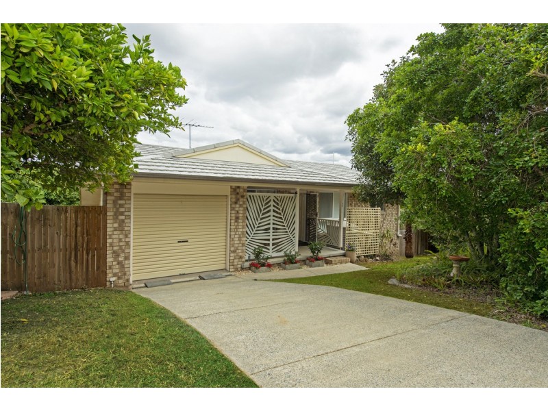 11 Overland Drive, Edens Landing QLD 4207