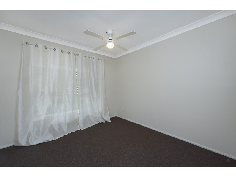 11 Overland Drive, Edens Landing QLD 4207