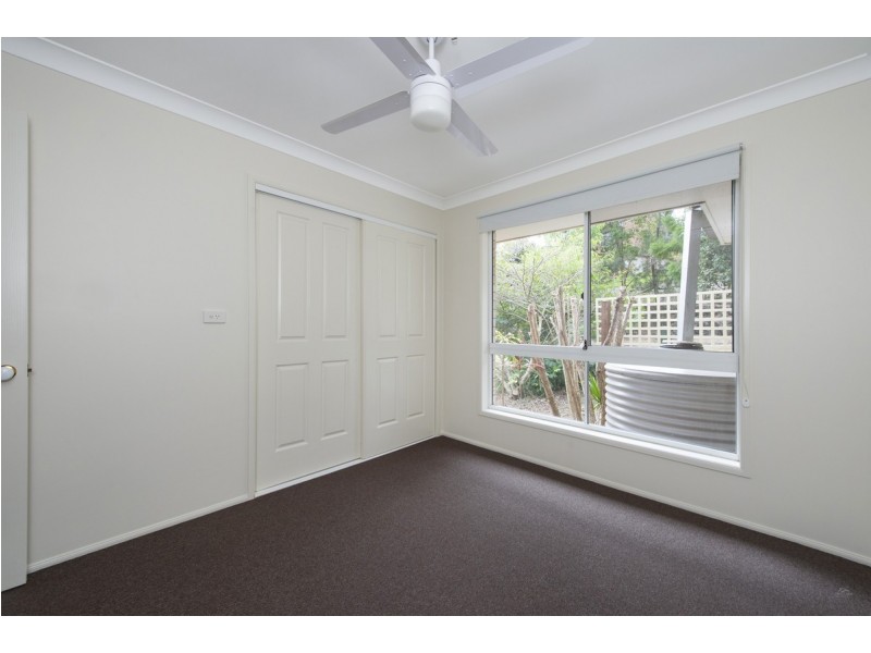 11 Overland Drive, Edens Landing QLD 4207