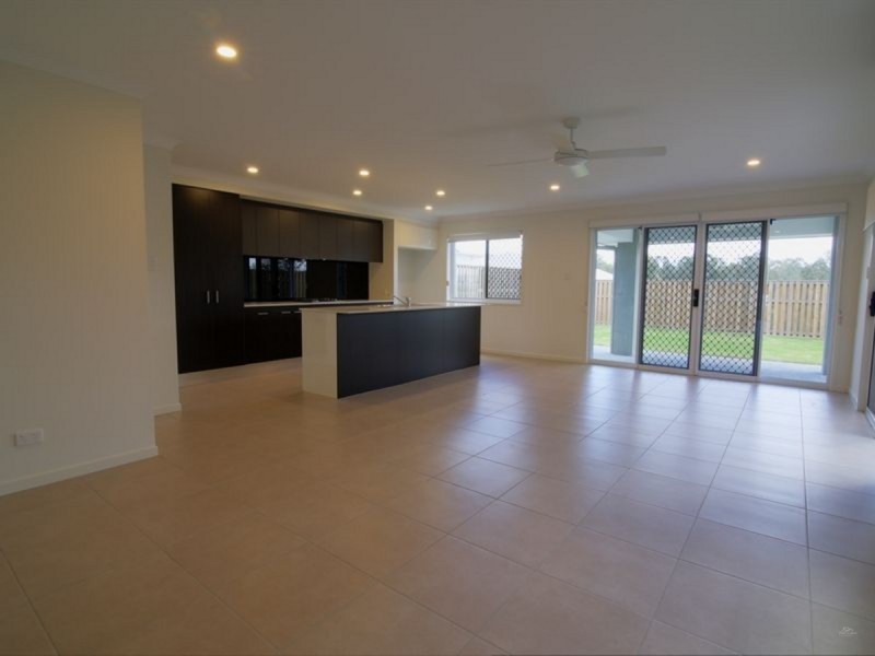 28 Rundle Avenue, Pimpama QLD 4209