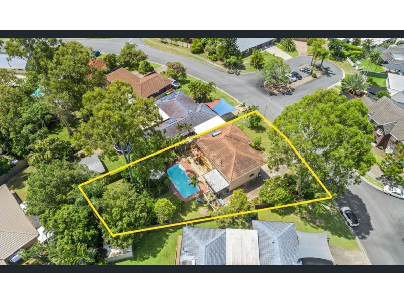 22 Ashford Road, Helensvale QLD 4212