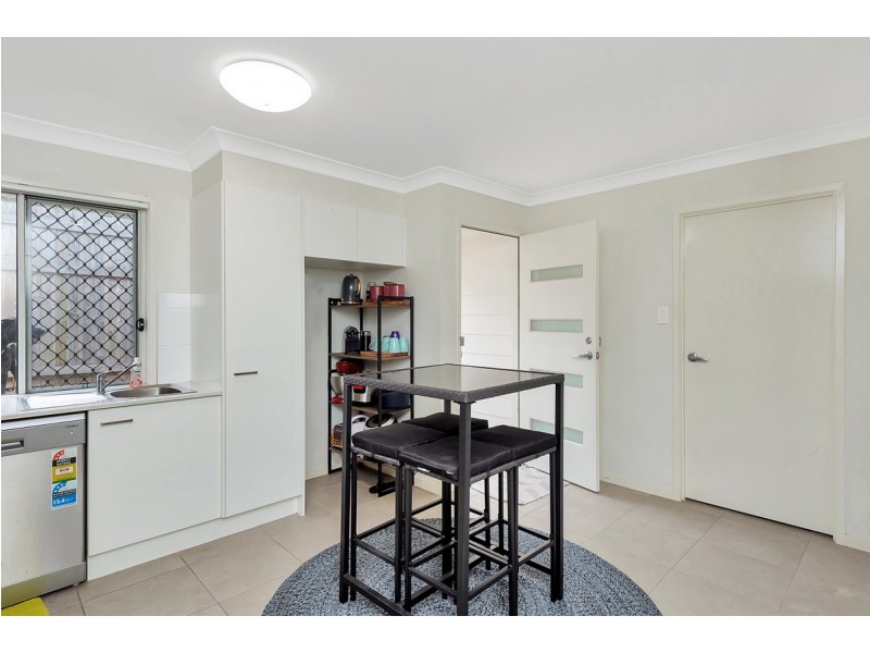 2/24 Lane Court, Mount Warren Park QLD 4207